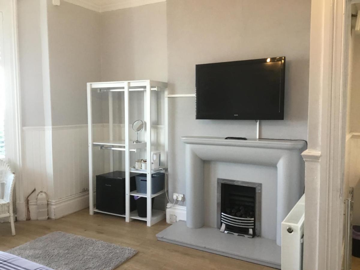 Cara Guesthouse Whitley Bay Eksteriør billede